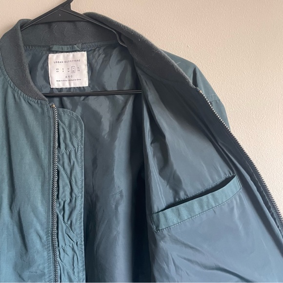 Men’s Urban Outfitter Green Bomber Jacket - Picture 7 of 10
